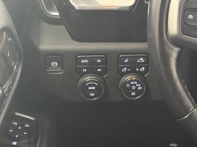 Used 2022 Chevrolet Silverado 1500 LT Trail Boss w/ LT Trail Boss Premium Package AWD/4WD image 13
