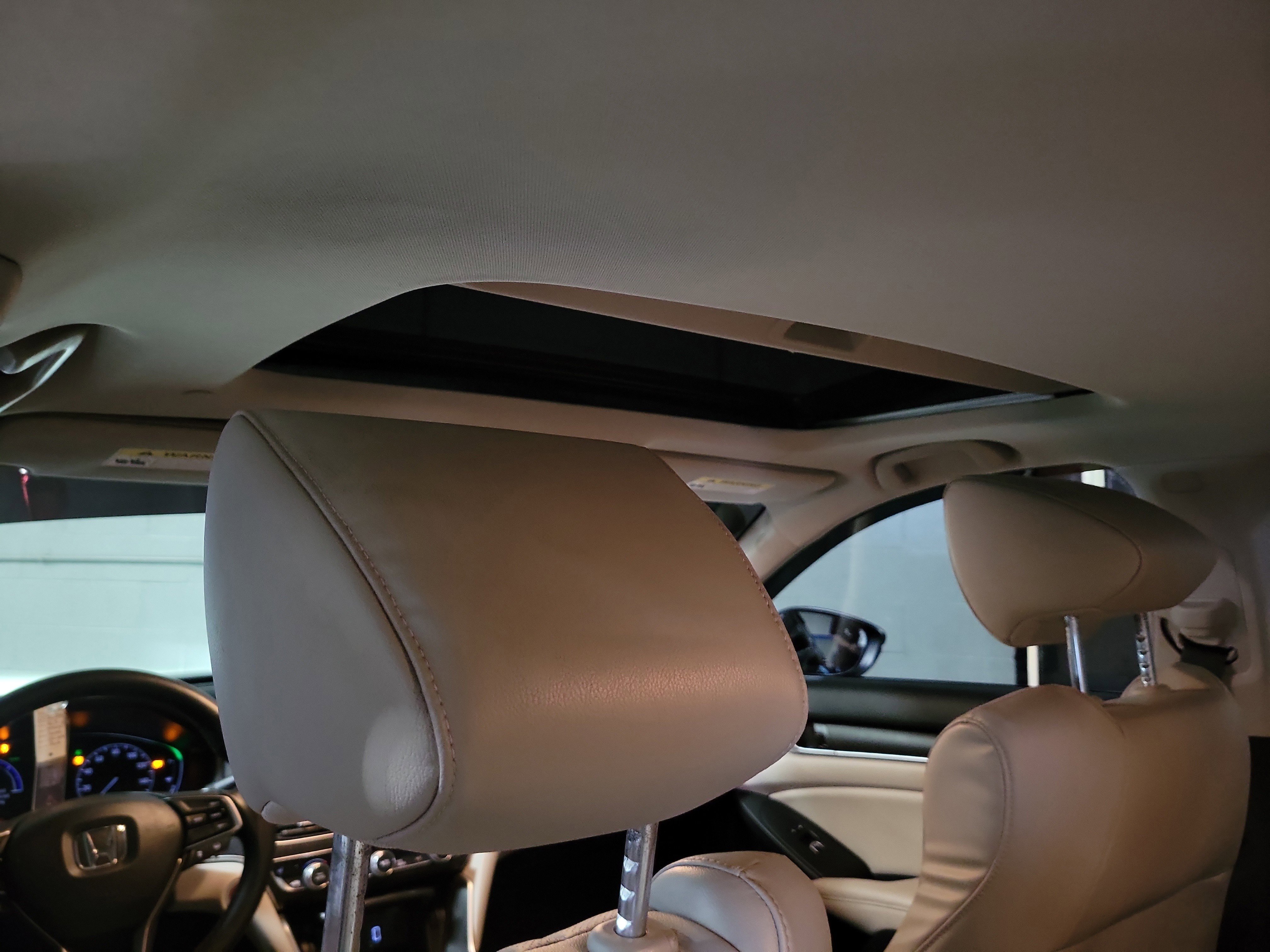 Used 2018 Honda Accord EX-L image 11