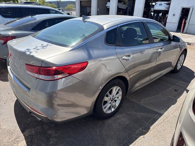 Used 2017 Kia Optima LX FWD image 3