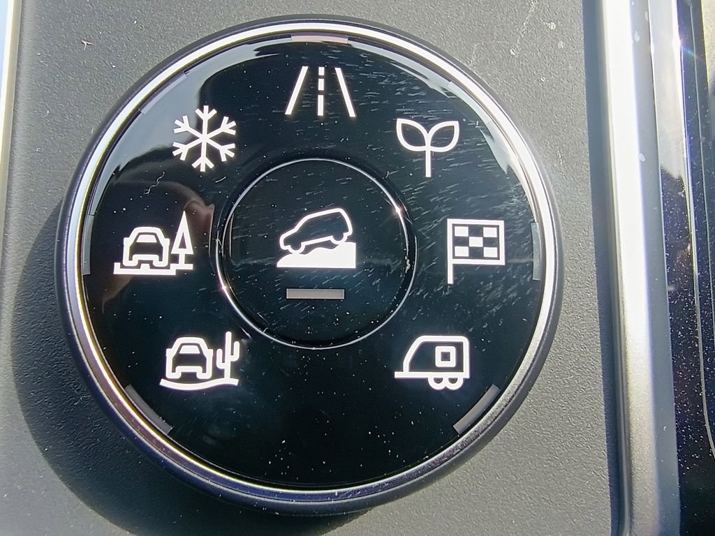 New 2026 Nissan Pathfinder Platinum image 23