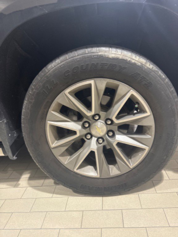 Used 2021 Chevrolet Silverado 1500 High Country w/ Technology Package image 41