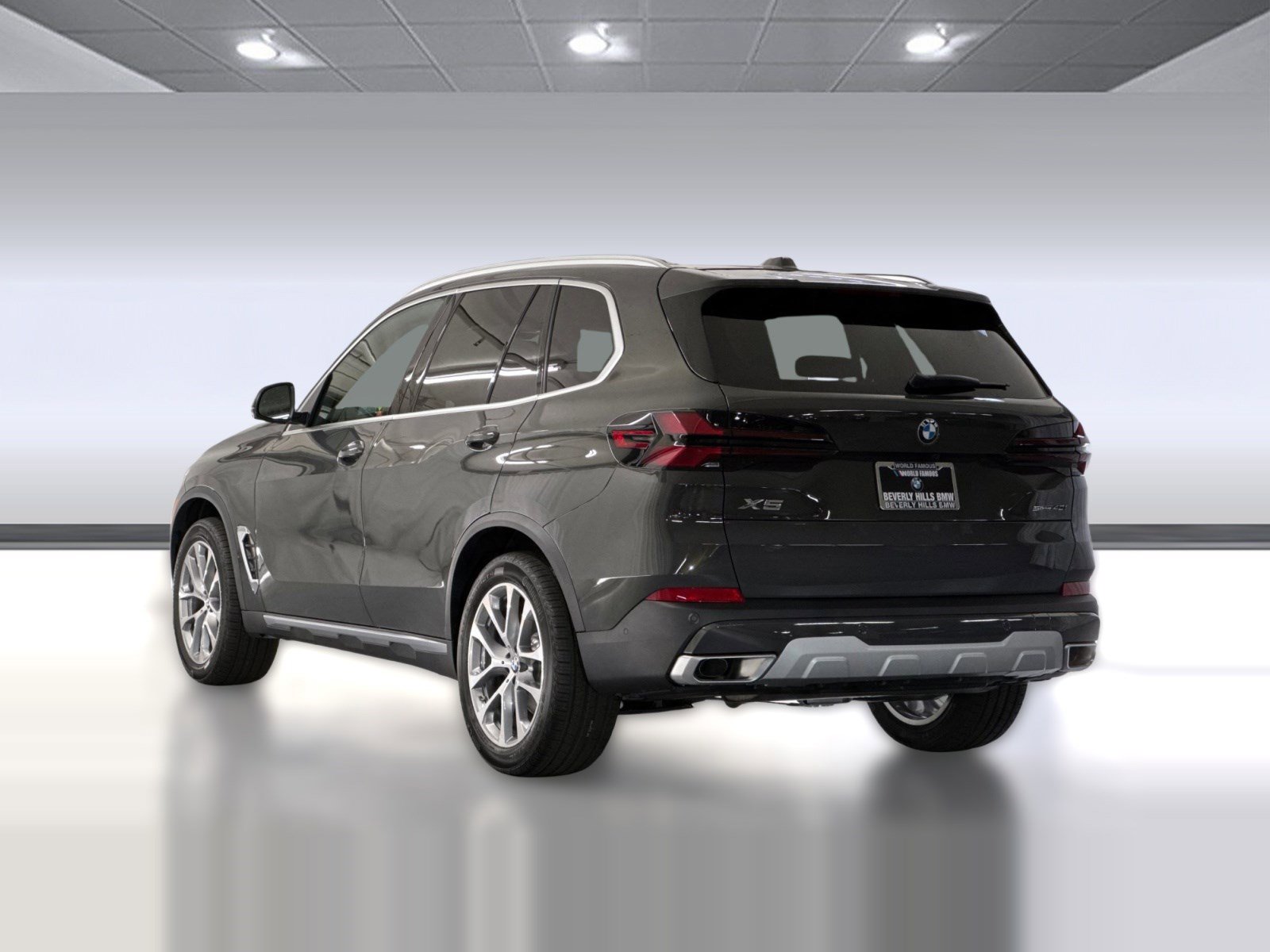 Used 2026 BMW X5 sDrive40i w/ Premium Package RWD image 3