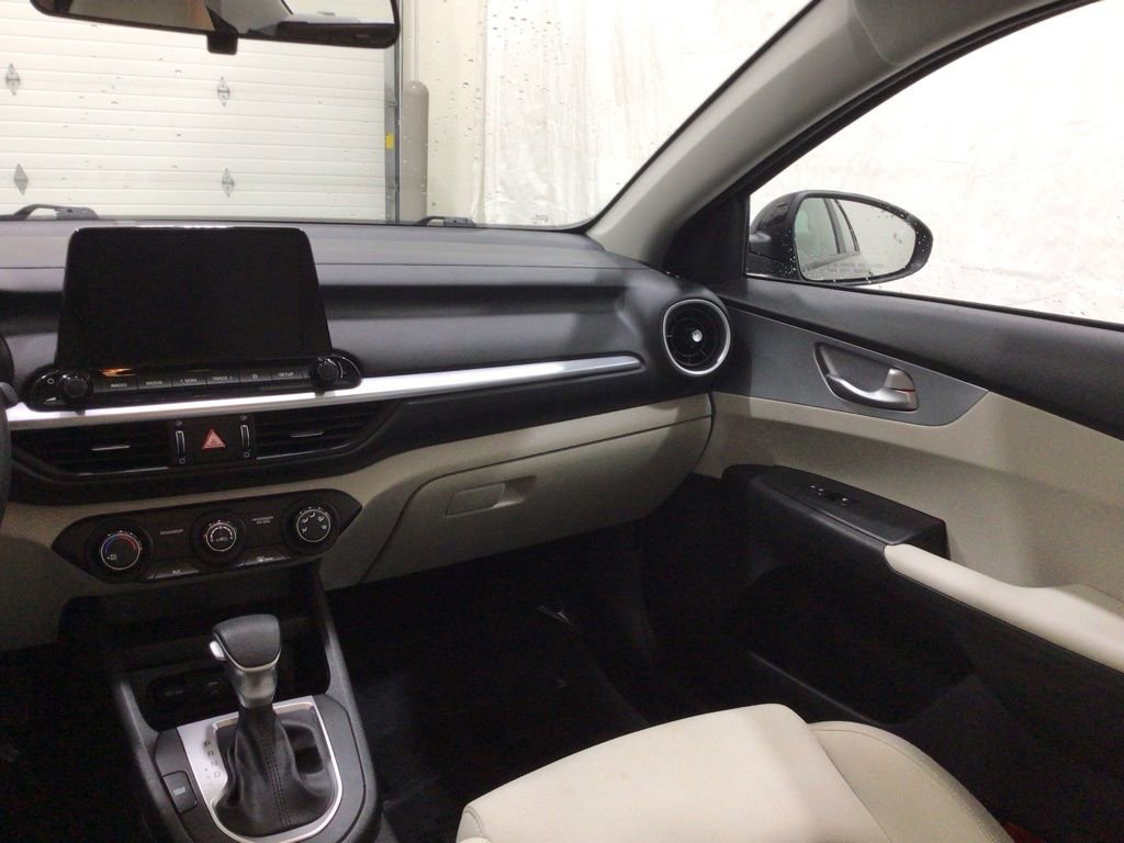 Used 2023 Kia Forte LXS w/ LXS Technology Package image 30