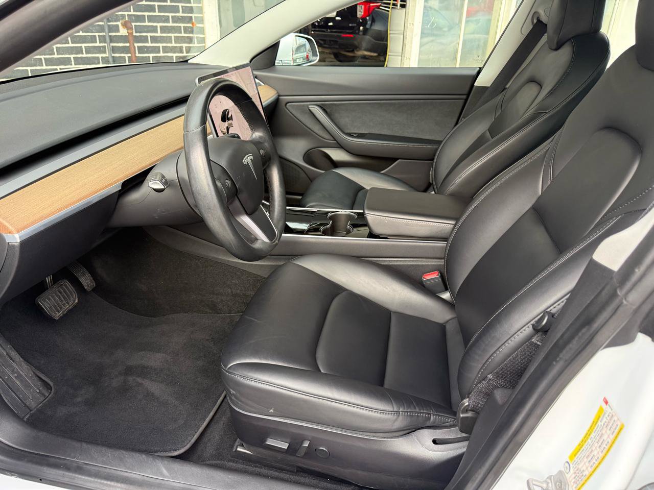 Used 2019 Tesla Model 3 Long Range RWD image 33