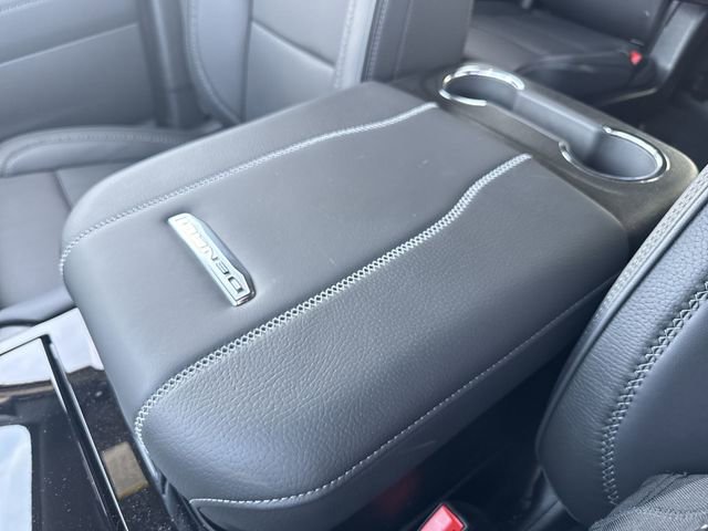 New 2026 GMC Yukon Denali w/ Sun & Power Step Package AWD/4WD image 21