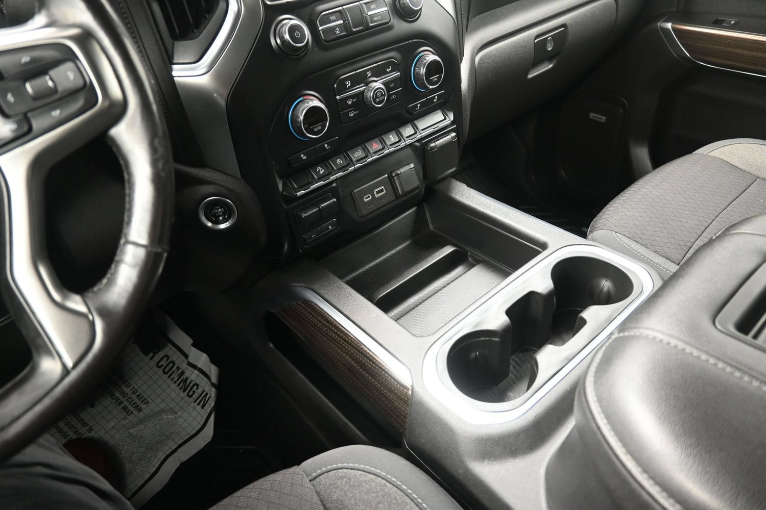 Used 2020 Chevrolet Silverado 1500 LT Trail Boss AWD/4WD image 31