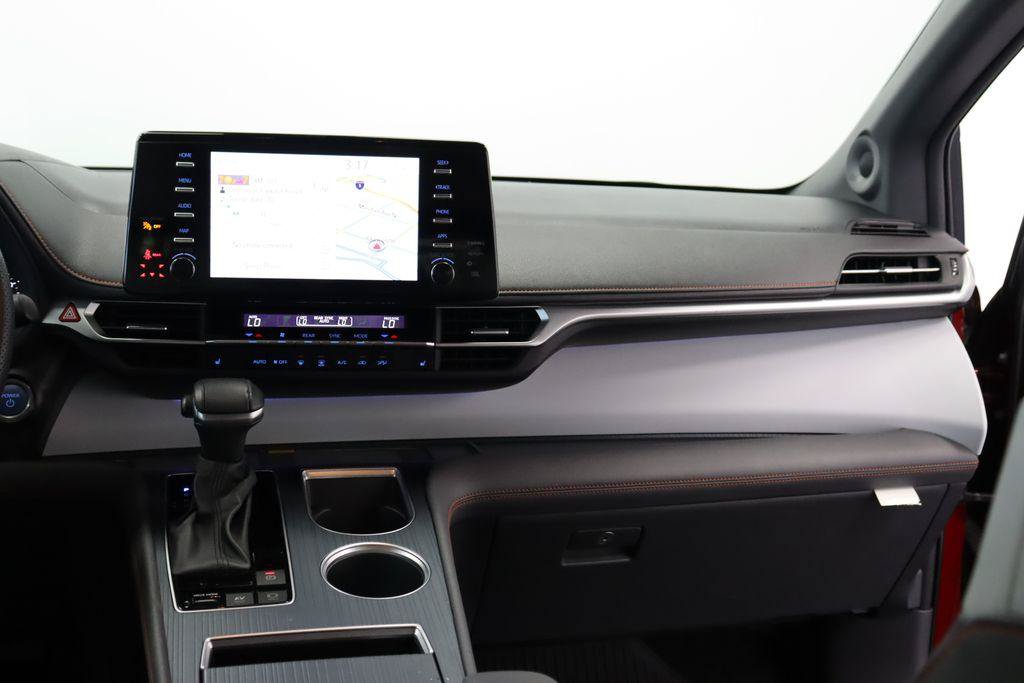 Used 2023 Toyota Sienna XSE w/ XSE Plus Package FWD image 23