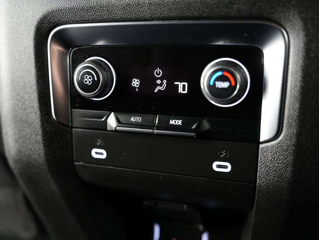 Used 2022 Chevrolet Tahoe Z71 AWD/4WD image 40