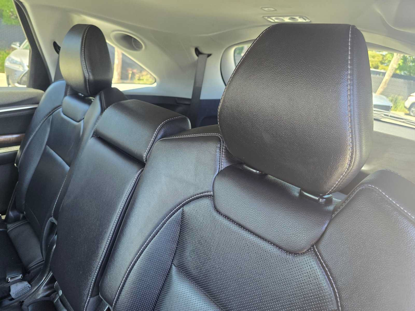 Used 2019 Acura MDX w/ Technology Package FWD image 18