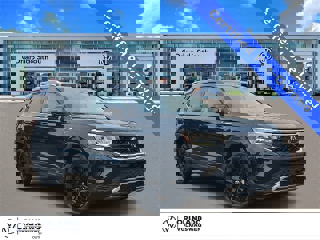 Certified 2023 Volkswagen Taos SE w/ Panoramic Sunroof Package