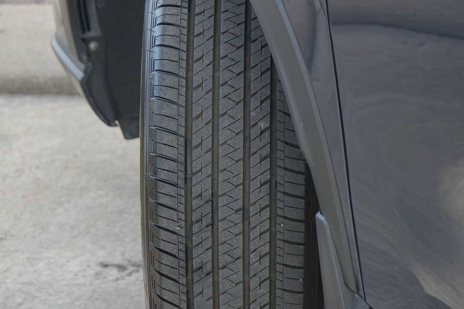 Used 2025 Honda CR-V EX image 29