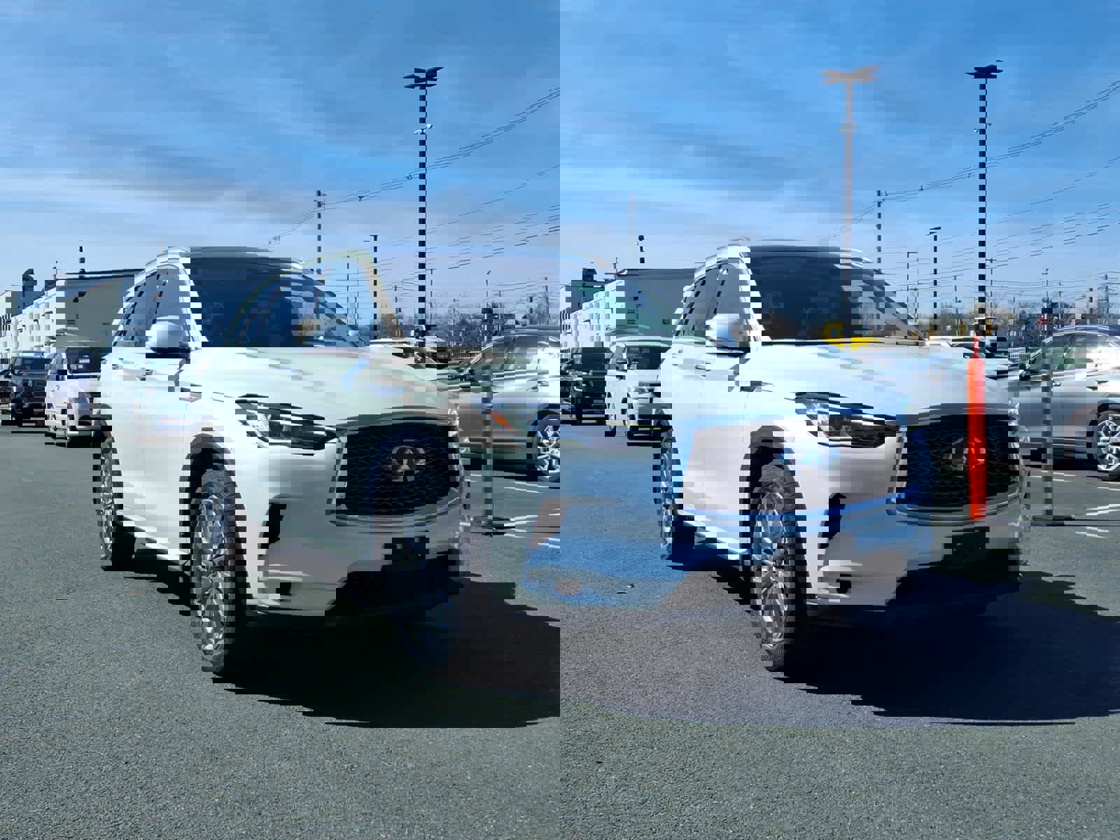 Used 2023 INFINITI QX50 Luxe image 3