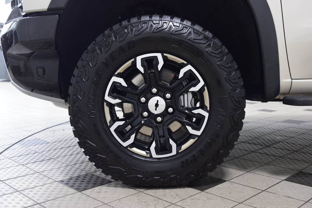 Used 2026 Chevrolet Silverado 1500 ZR2 AWD/4WD image 27