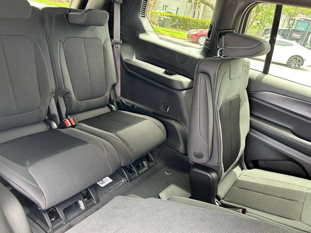 New 2024 Jeep Grand Cherokee L Laredo RWD image 29