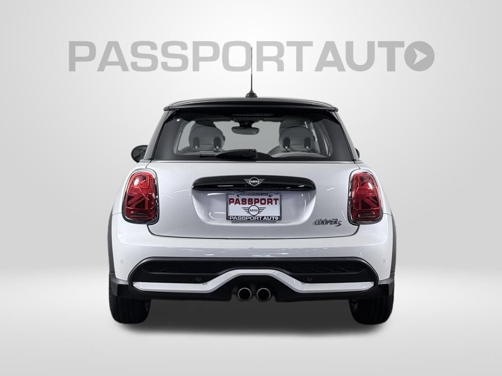 Used 2024 MINI Cooper S w/ Signature Upholstery Package FWD image 6