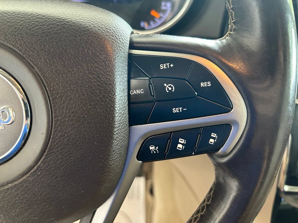 Used 2019 Jeep Grand Cherokee Overland RWD image 48