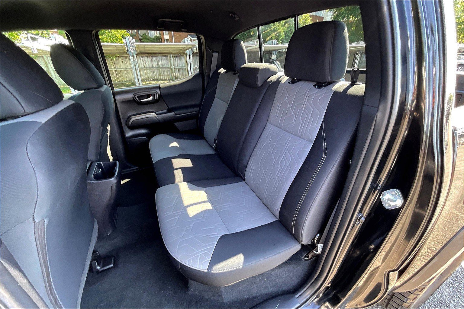 Used 2022 Toyota Tacoma TRD Off-Road AWD/4WD image 24