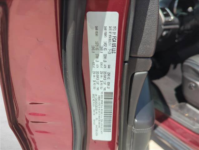 Used 2019 Jeep Grand Cherokee Laredo w/ Laredo X Package image 29