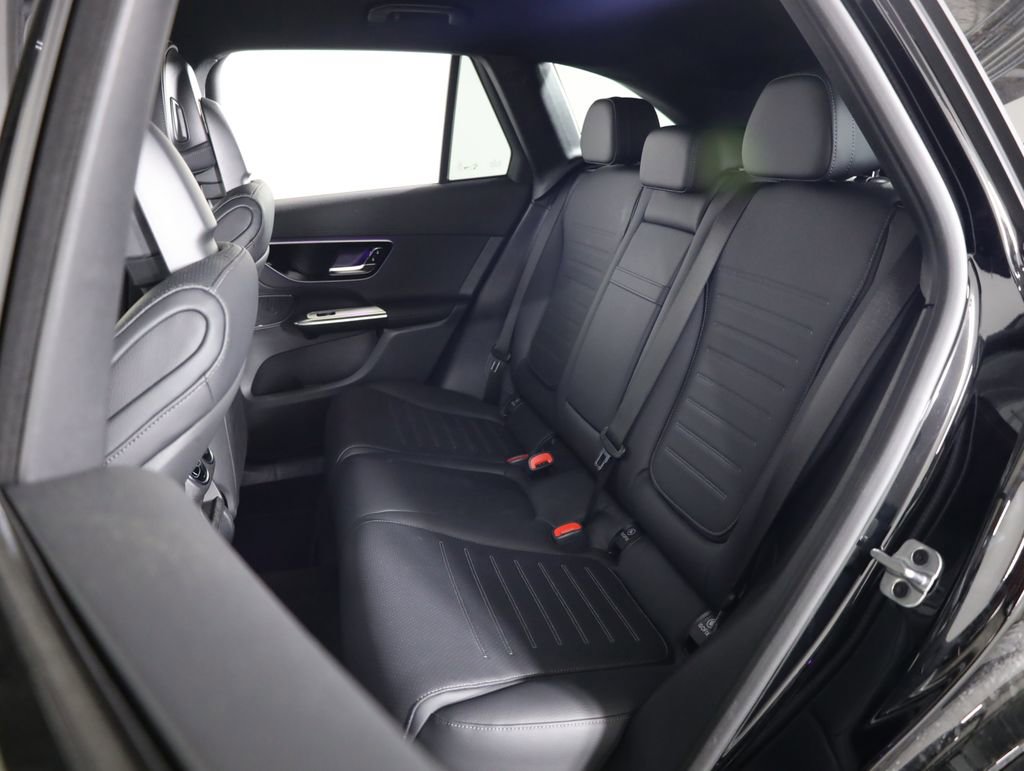 Used 2026 Mercedes-Benz GLC 300 4MATIC image 48