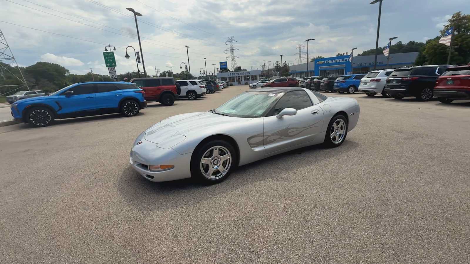 Used 1997 Chevrolet Corvette Coupe w/ Memory Pkg RWD image 4
