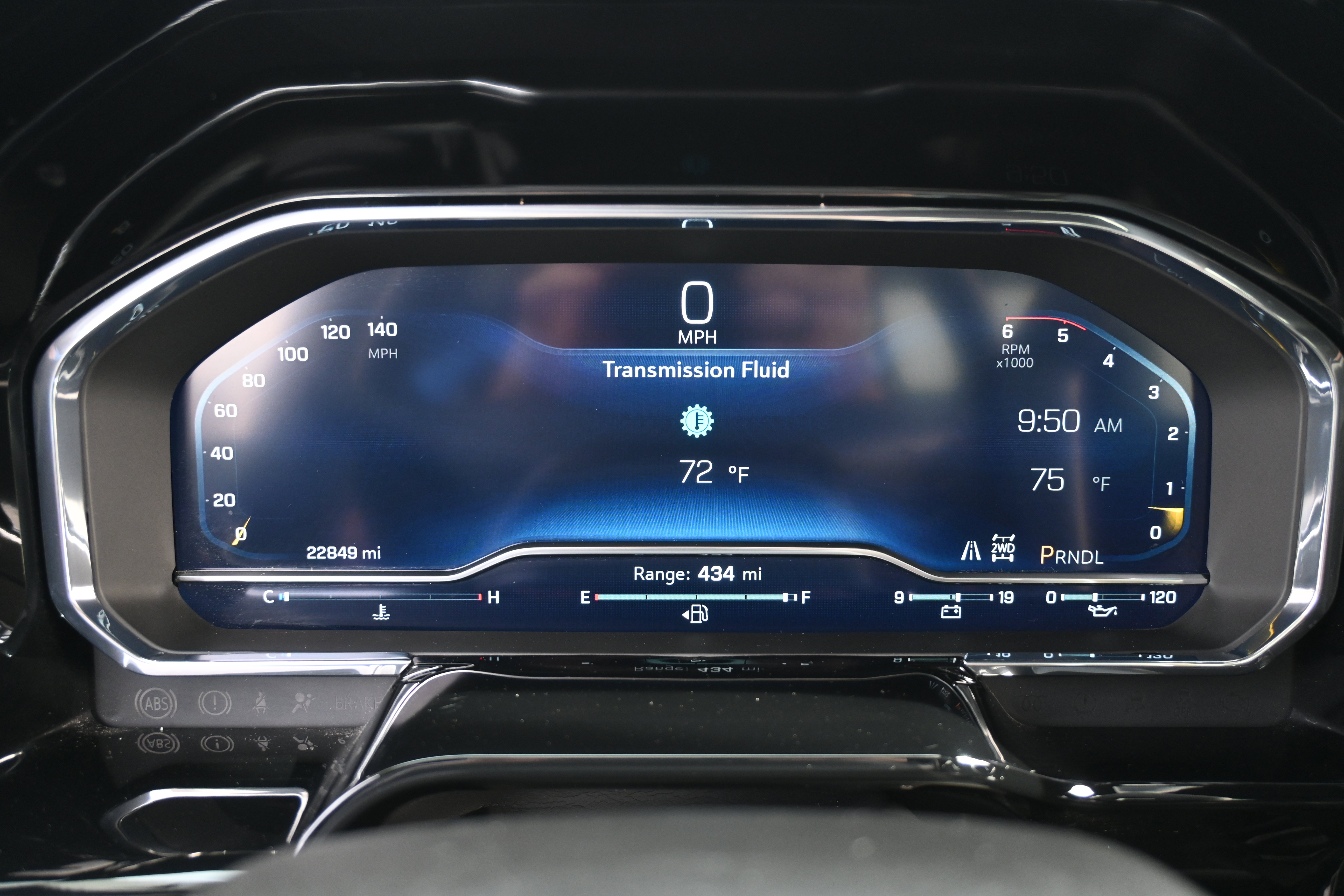 Used 2025 Chevrolet Silverado 2500 LT w/ Convenience Package image 19