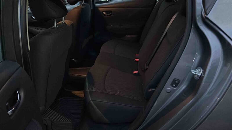 Used 2016 Nissan Leaf S w/ Charger Package image 16