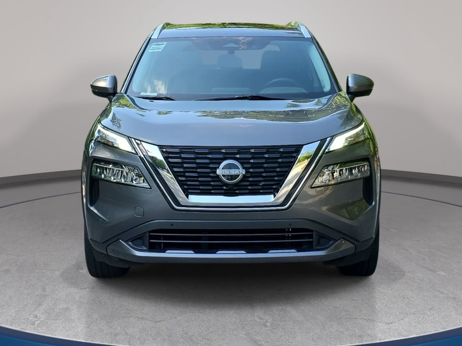 Used 2023 Nissan Rogue SL w/ SL Premium Package FWD image 2