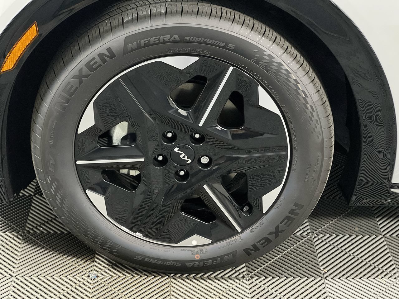 New 2026 Kia EV6 Light RWD image 11