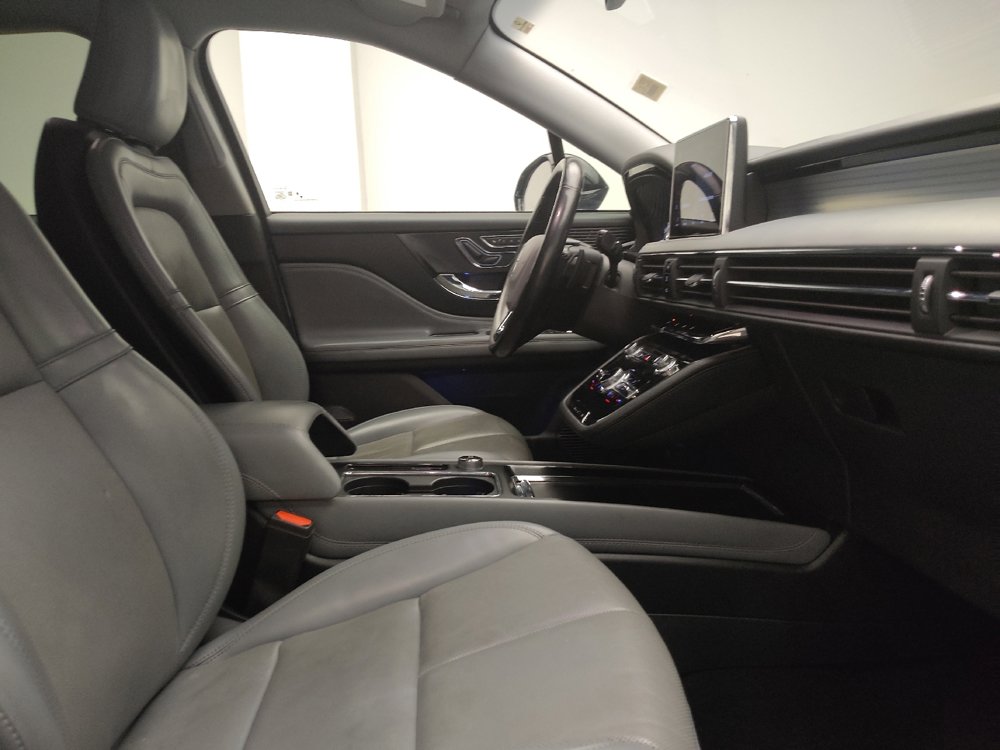 Used 2022 Lincoln Corsair AWD w/ Premium Package image 21