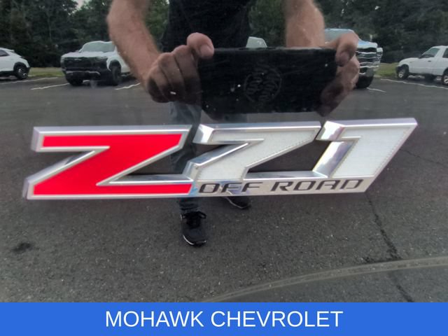 Certified 2021 Chevrolet Colorado Z71 w/ Z71 Midnight Edition AWD/4WD image 32