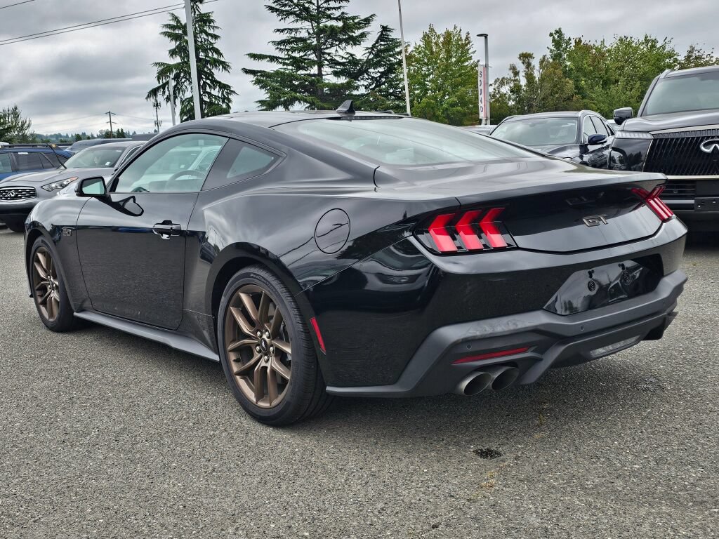 Used 2025 Ford Mustang GT Premium RWD image 7
