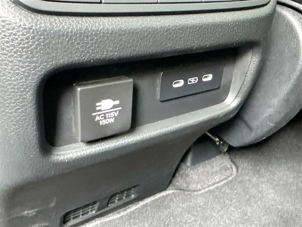 Used 2024 Honda Pilot Elite image 27