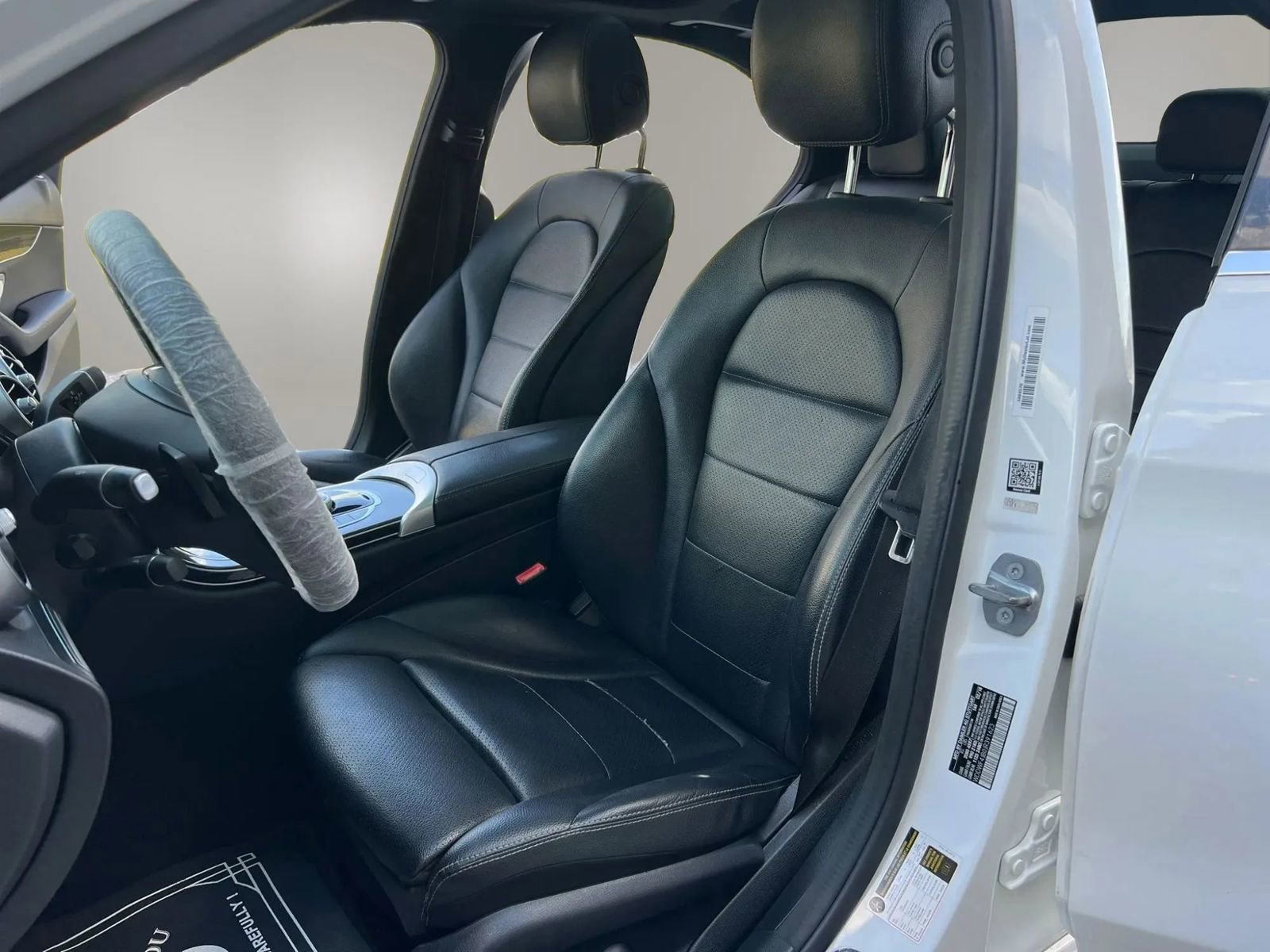 Used 2018 Mercedes-Benz C 300 Sedan w/ Premium Package image 8