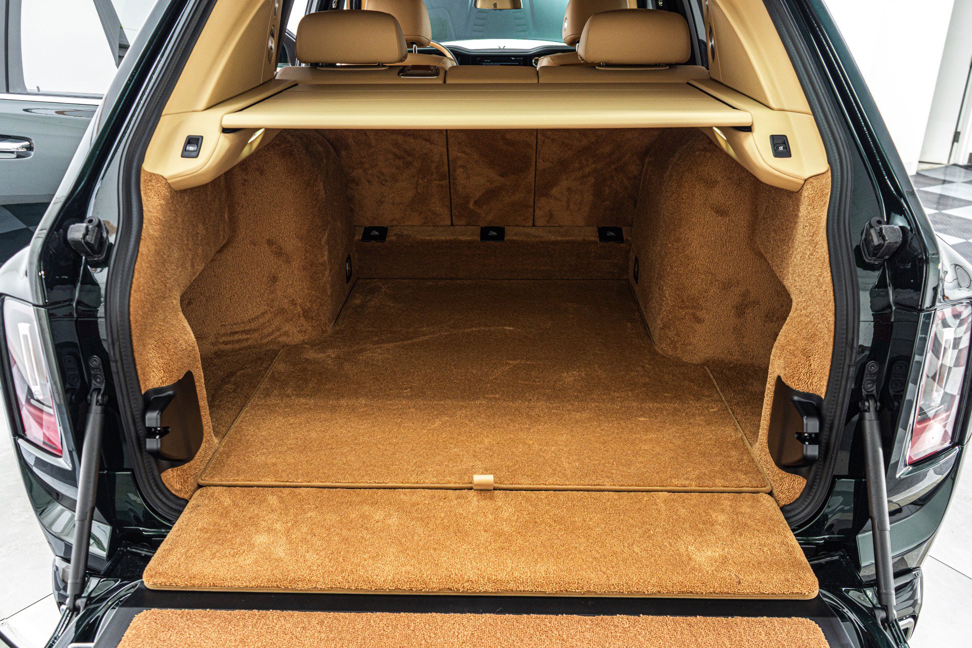 Used 2025 Rolls-Royce Cullinan -Series 2, Bespoke Audio, Star image 19