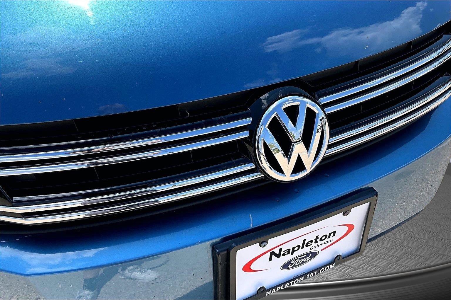 Used 2017 Volkswagen Tiguan Wolfsburg Edition AWD/4WD image 29