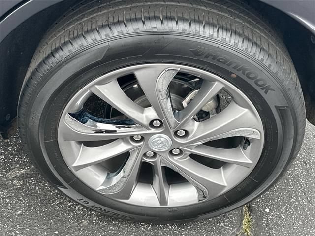 Certified 2022 Buick Encore GX Essence w/ Experience Buick Package FWD image 37