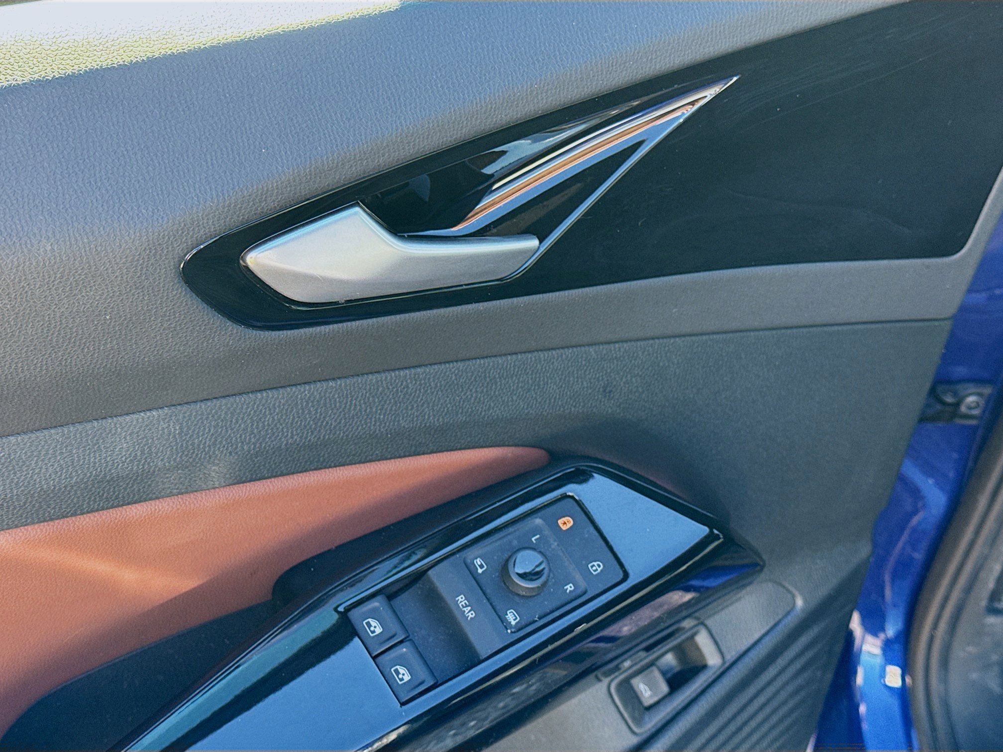 Used 2022 Volkswagen ID.4 Pro S image 23