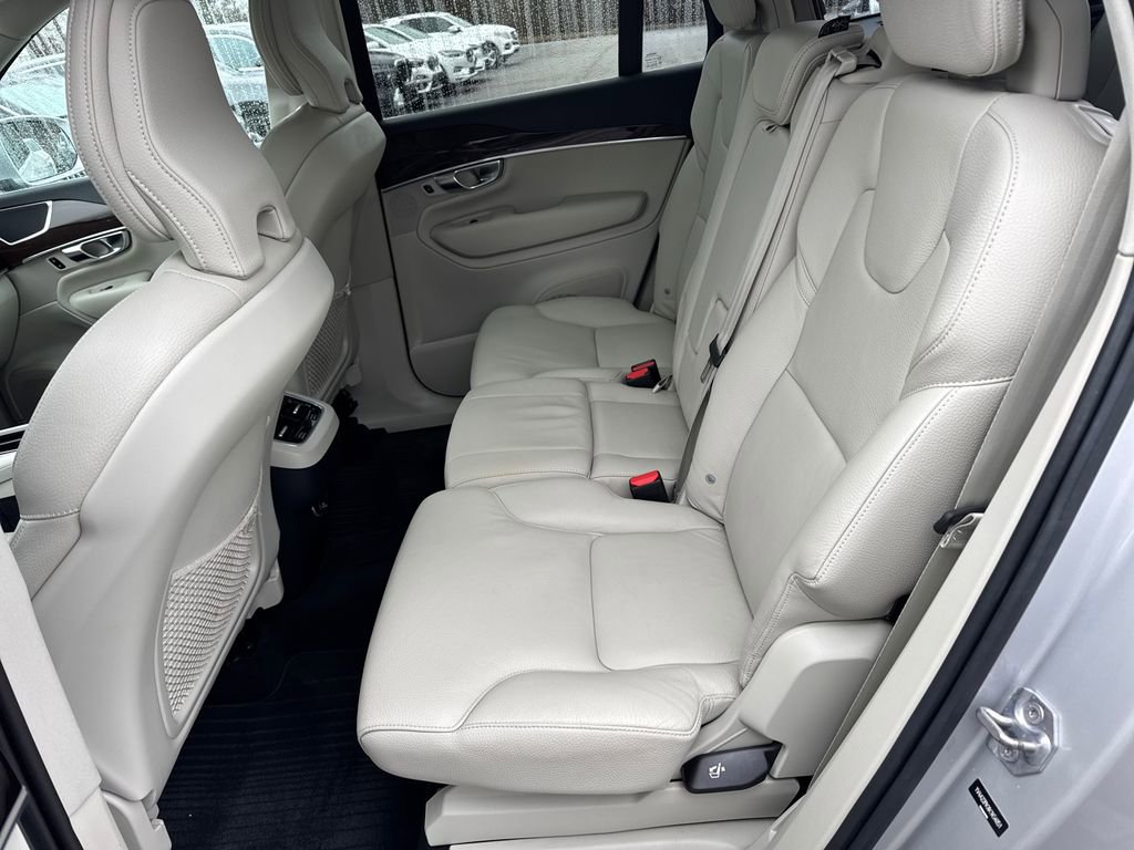 Used 2019 Volvo XC90 T6 Momentum w/ Protection Package Premier image 20