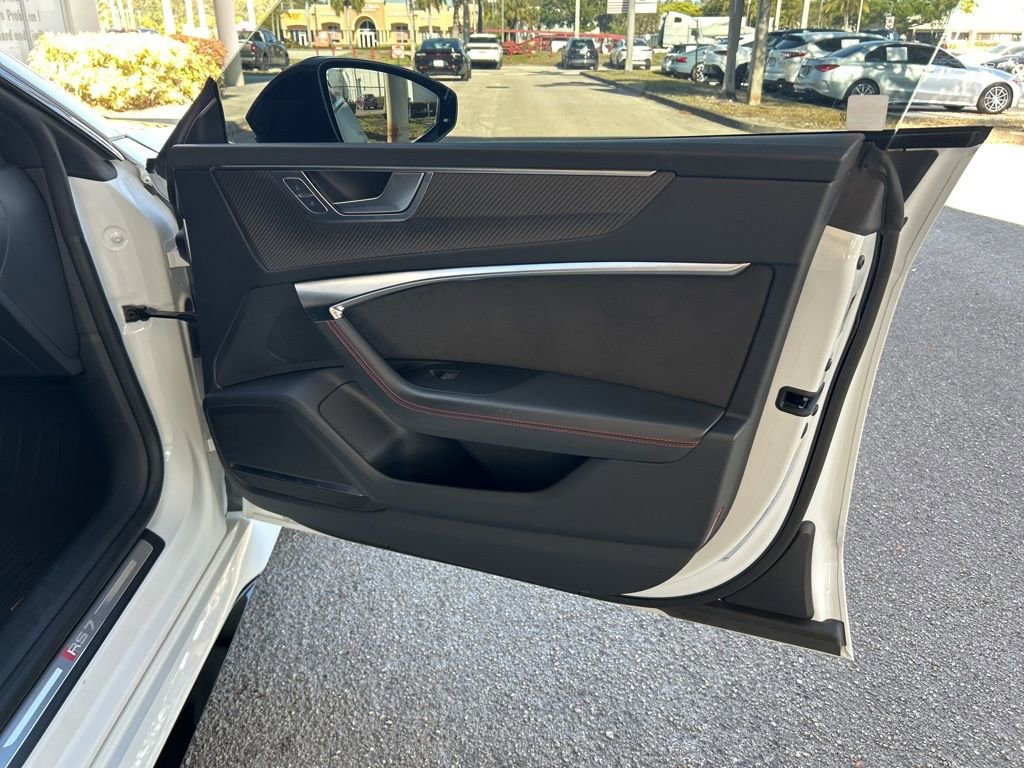 Used 2022 Audi RS 7 Sportback w/ Black Optic Package image 26