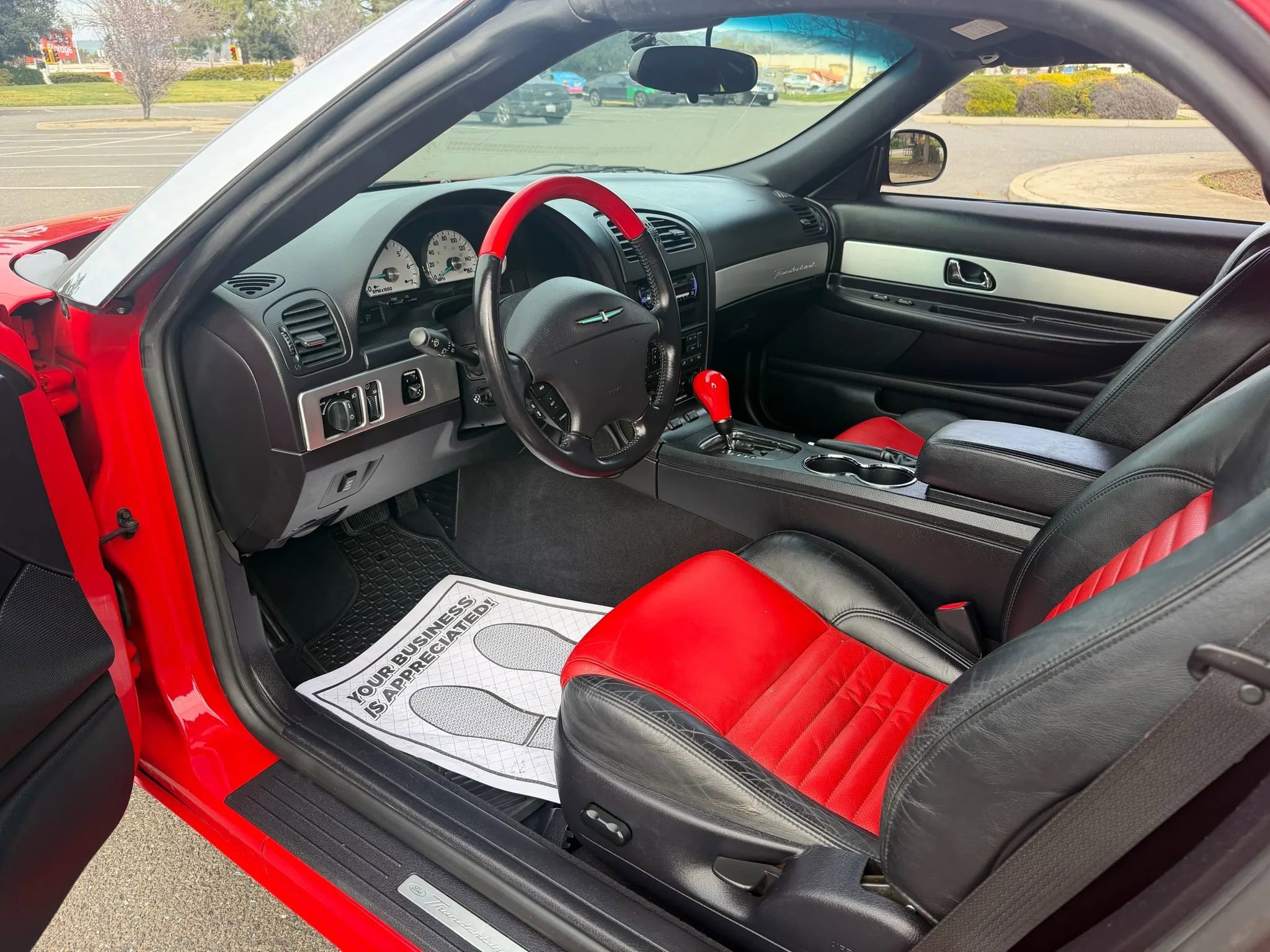 Used 2003 Ford Thunderbird image 7