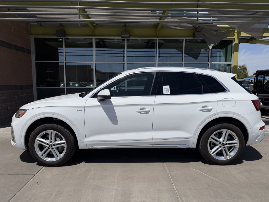 Used 2024 Audi Q5 e Premium w/ Convenience Package AWD/4WD image 7