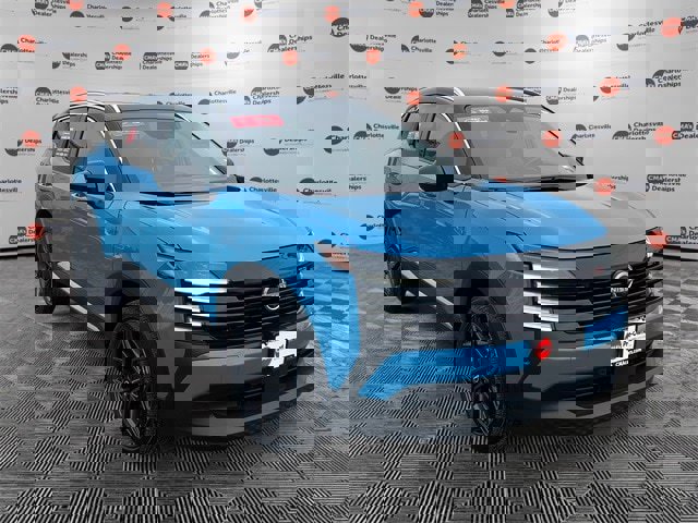 Used 2025 Nissan Kicks SR image 7