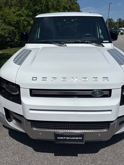 Certified 2023 Land Rover Defender 110 S AWD/4WD image 13