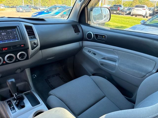 Used 2008 Toyota Tacoma 4x4 Access Cab V6 w/ TRD Off-Road Pkg #2 image 27