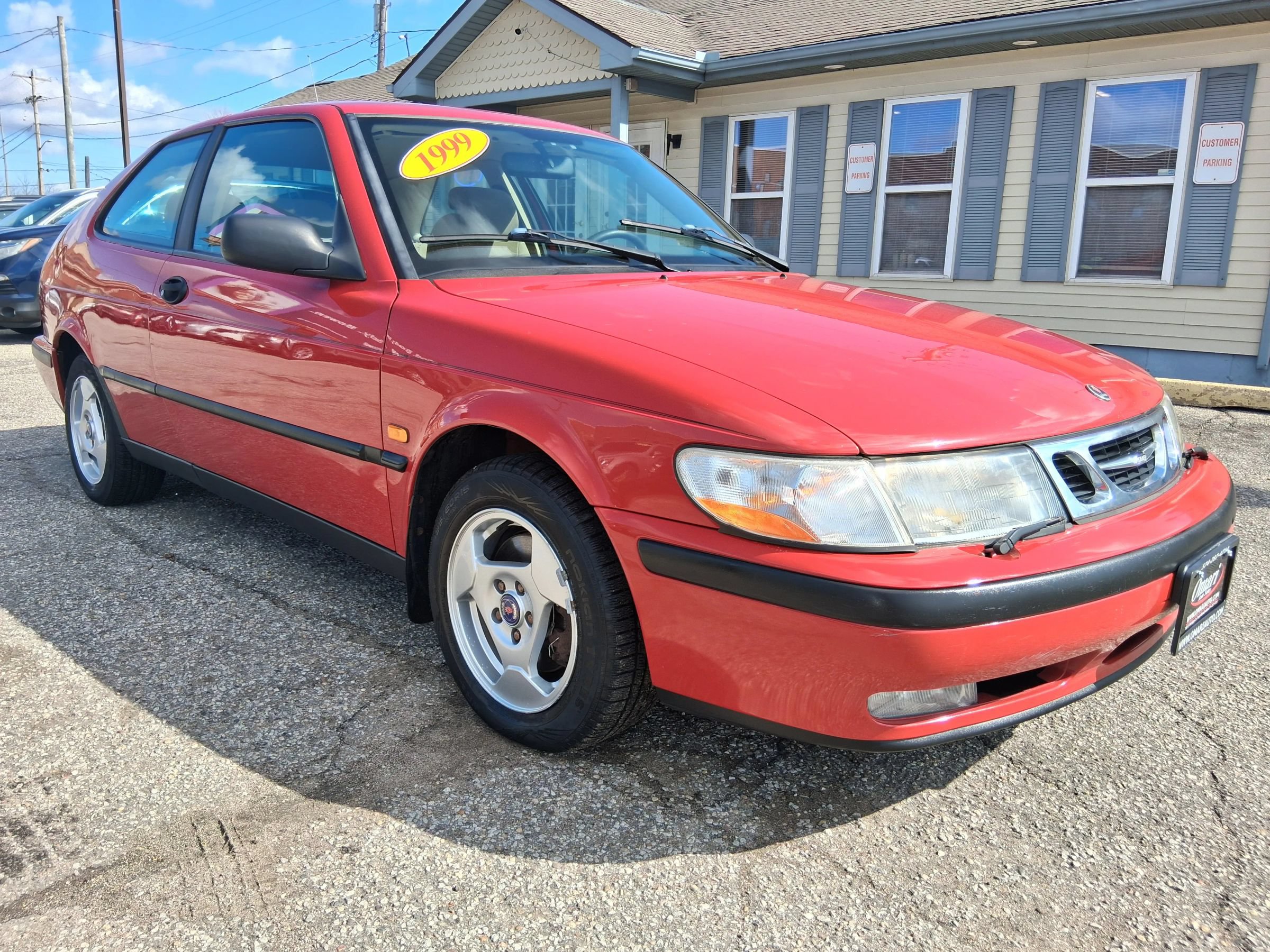 Used 1999 Saab 9-3 2.0T FWD image 2