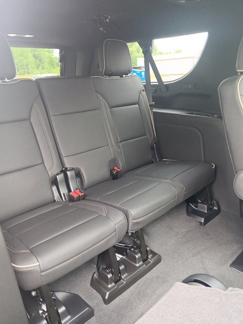New 2025 Chevrolet Suburban Premier image 27