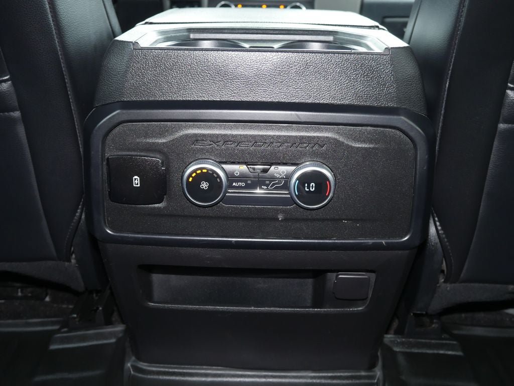 Used 2021 Ford Expedition XLT AWD/4WD image 28