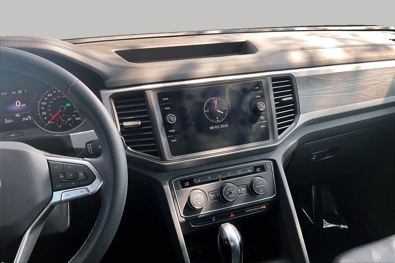 Used 2021 Volkswagen Atlas Cross Sport SE FWD image 7