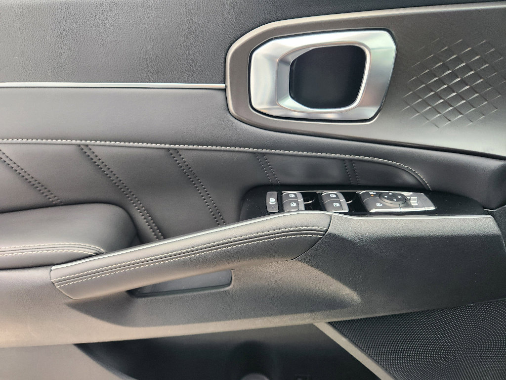 New 2025 Kia Sorento SX image 16