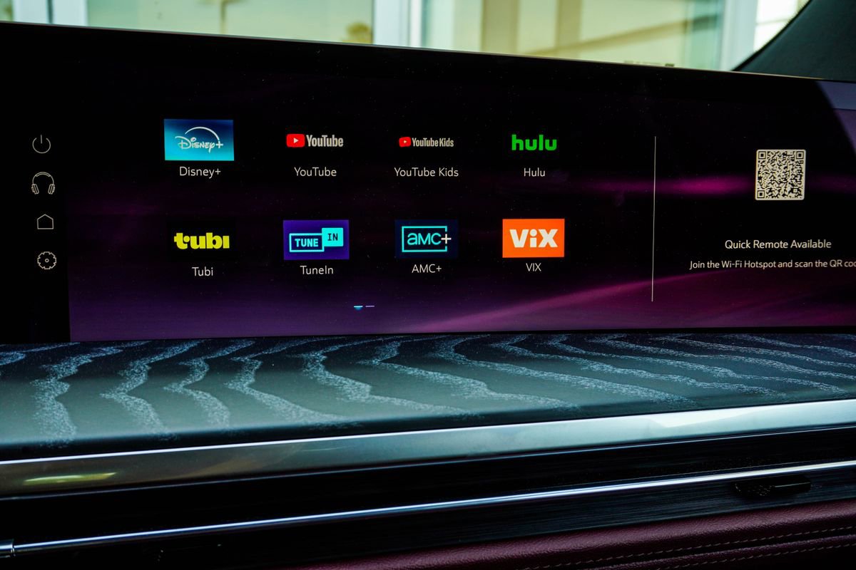 Used 2026 Cadillac Escalade Luxury w/ Touring Package image 29